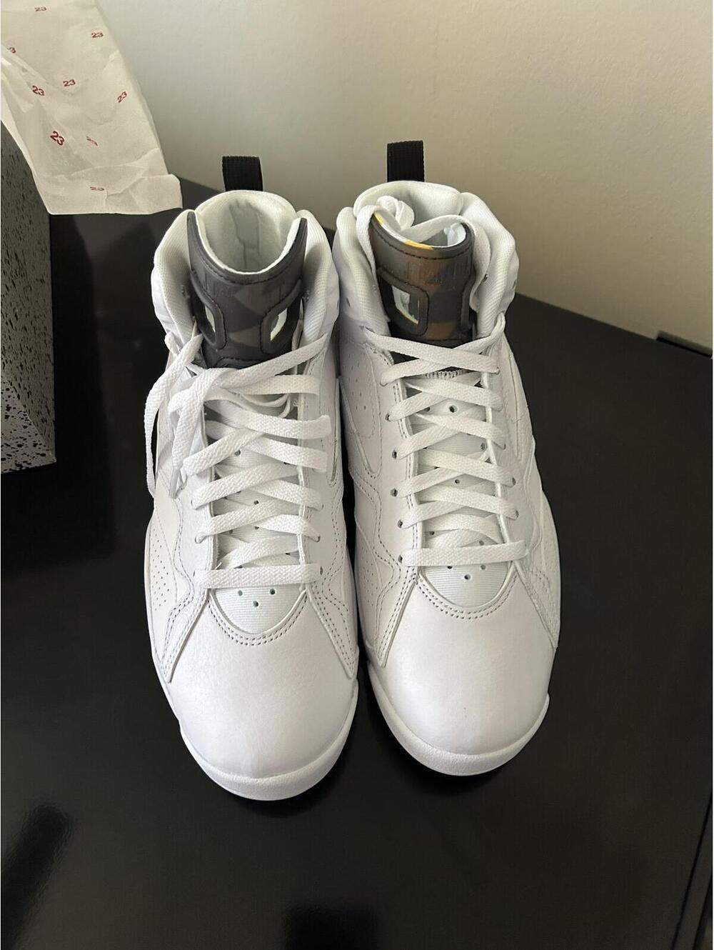 Nike Air Jordan 6 Retro White Metallic Gold Sneakers